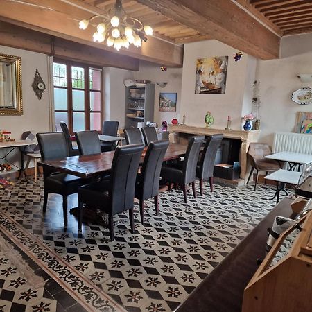 Bed and Breakfast Le Relais Des Dames Neuville-sur-Saône Exterior foto
